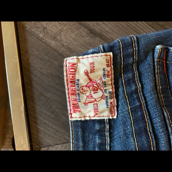 3 pairs of woman’s true religion jeans - Picture 2 of 8